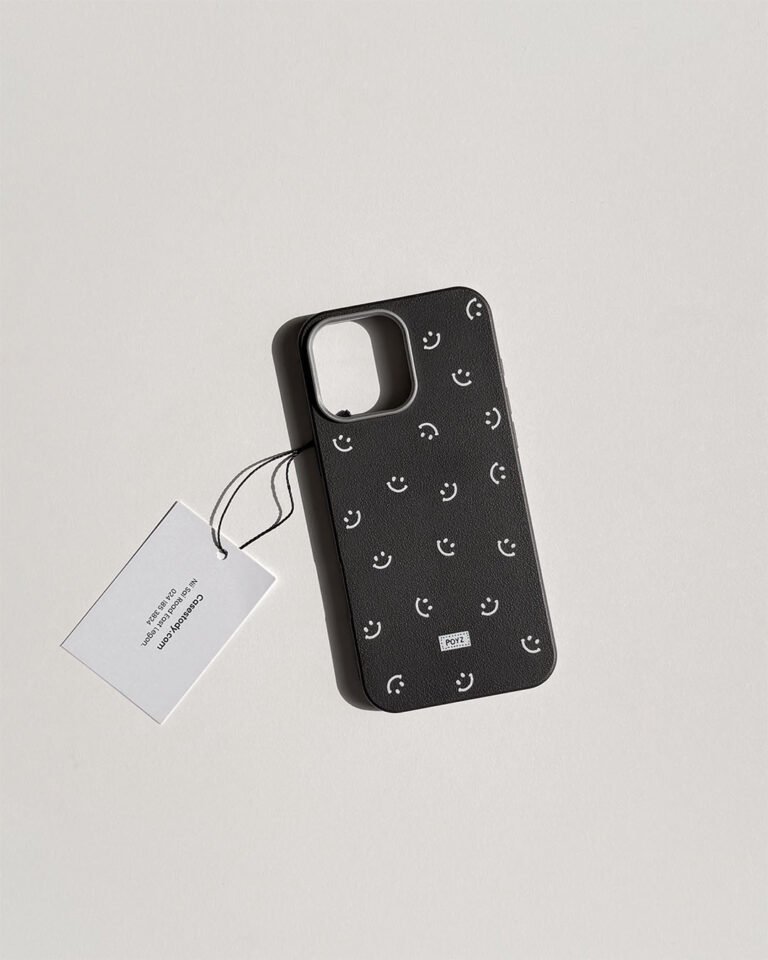 Smiley Noir Phone Case